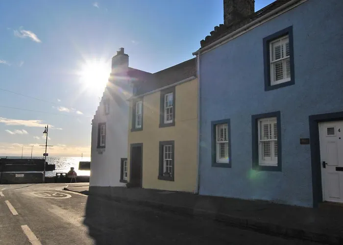 Oyster Cottage- Relaxing Retreat By The Sea